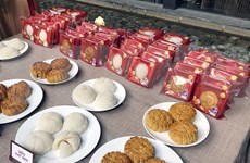 Fabricantes vietnamitas de pastel de luna miran hacia los mercados extranjeros 