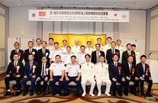 Barco de Guardia Costera de Vietnam visita Japón