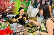 Amplia presencia de visitantes en festival en honor a cultura culinaria vietnamita