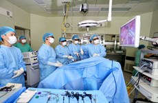 Hospital vietnamita gana primer premio en concurso de cirujanos colorrectales de ASEAN