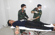 Pescador herido recibe atención urgente en Truong Sa
