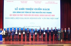Presentan libro del secretario general del PCV sobre la diplomacia de Vietnam 