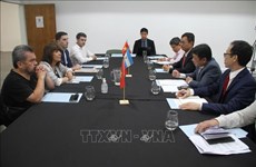 Partidos políticos de Vietnam y Argentina impulsan intercambio de información