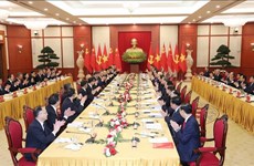 Medios internacionales acaparan reunión entre máximos dirigentes vietnamita y chino
