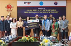 Australia suministra a Vietnam 490 mil 600 dosis de vacuna pentavalente