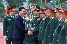 Presidente vietnamita inspecciona preparación combativa de unidad militar
