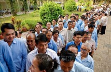 Vietnam felicita a Camboya por el éxito de elecciones al Senado