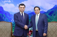 Premier de Vietnam propone agilizar lazos multifacéticos con Uzbekistán 