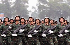 Ensayo del desfile militar para celebración de aniversario de la victoria de Dien Bien Phu