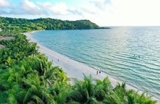 Turistas surcoreanos “se enamoran” de playas de Vietnam