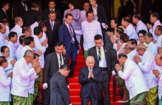 Senado de Camboya de quinto mandato celebra su primera sesión