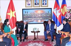 Ciudad Ho Chi Minh por cooperar con localidades camboyanas 