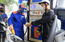 Nuevo ajuste de precios de gasolina en Vietnam