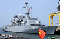 Marinas de Vietnam y Francia refuerzan cooperación