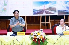Trazan orientaciones para desarrollo de provincia vietnamita de Hoa Binh