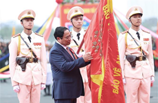 Premier vietnamita insta a construir una fuerza de policía móvil de élite