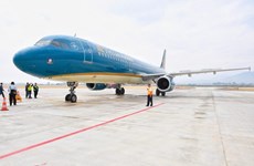 Vietnam Airlines aumenta sus vuelos para el 70º aniversario de victoria de Dien Bien Phu