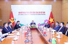 Dirigentes partidistas vietnamitas y argelinos sostienen conversaciones en línea