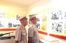 Exhiben imágenes, documentos y artefactos sobre la compaña de Dien Bien Phu