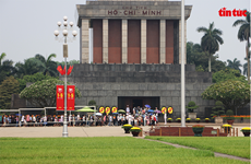 Más de 61 mil personas visitan Mausoleo de Ho Chi Minh durante asueto