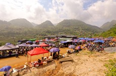 Los Días de Mercado Can Cau, cultura original de una minoría étnica en Lao Cai