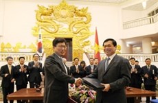 Vietnam y Sudcorea firman tratado de libre comercio 