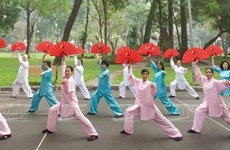 Artes marciales con abanicos en Vietnam