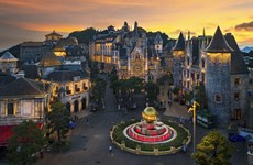 Admirable belleza moderna y pacífica de la ciudad de Da Nang
