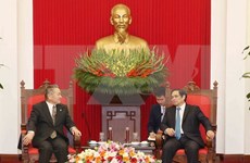  Delegación del Partido Comunista de Japón visita Vietnam