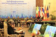Vietnam participa en Reunión Restringida de Ministros de Defensa de la ASEAN