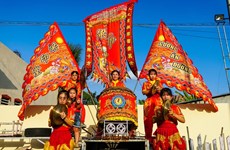 Los bailarines del dragón amplían sus ambiciones en Vietnam