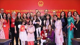Premier vietnamita se reúne con comunidad coterránea en Turquía