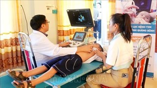 Realizan chequeo cardiovascular gratis a más de 370 mil niños en 49 provincias y ciudades de Vietnam 