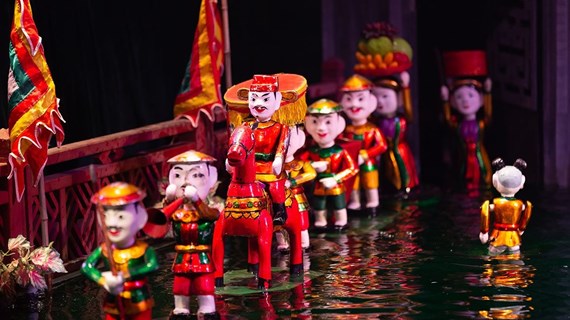 Preservan el arte tradicional de marionetas acuáticas 