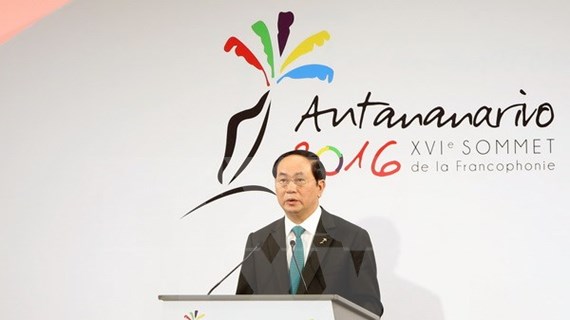 Presidente vietnamita mantiene encuentros al margen de Cumbre de Francofonía