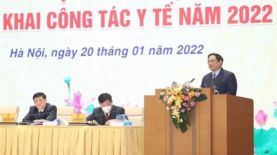 Elogia premier vietnamita logros del sector de salud en 2021