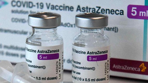 Premier vietnamita pide a AstraZeneca mantener suministro de vacuna contra el COVID-19