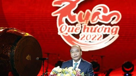 Presidente de Vietnam asiste al programa "Primavera en la tierra natal 2022”