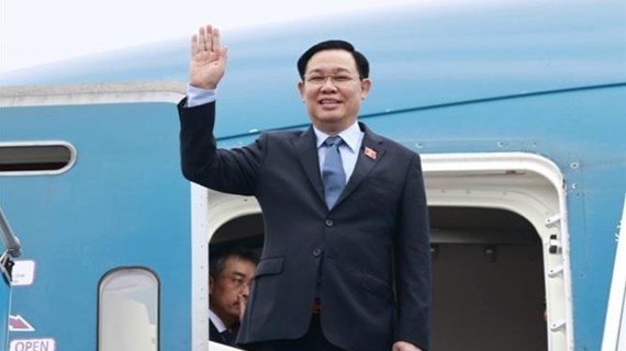 Presidente del Parlamento partió de Hanoi para visitas oficiales a Australia y Nueva Zelanda