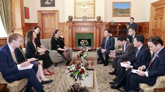 Presidente del Parlamento vietnamita se reúne con gobernadora general de Nueva Zelanda
