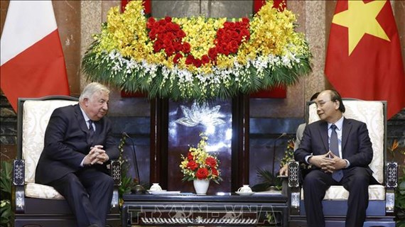 Vietnam considera a Francia socio de primer nivel en su política exterior