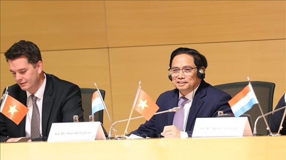 Primer ministro participa en el Foro Empresarial Vietnam - Luxemburgo