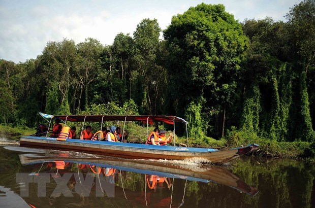 Pueblo flotante de Tan Lap, atractivo destino en provincia vietnamita de Long An hinh anh 2