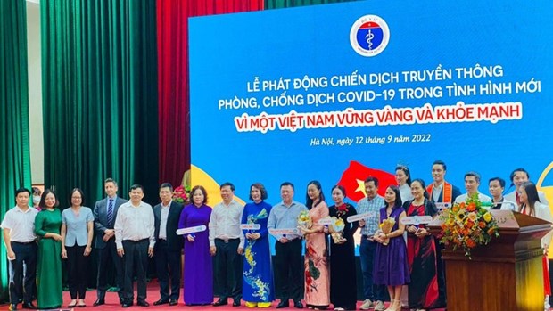 Lanzan en Vietnam nueva campana mediatica contra pandemia de COVID-19 hinh anh 1