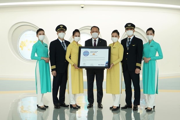 Vietnam Airlines recibe certificado de cinco estrellas en seguridad y prevencion contra el COVID-19 hinh anh 2