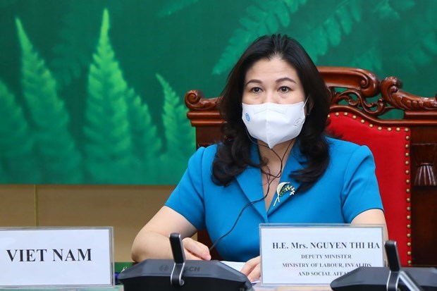 Vietnam busca ayuda del APEC para garantizar acceso de mujeres a las vacunas contra el COVID-19 hinh anh 1