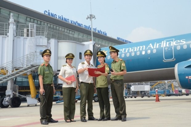 Vietnam por mejorar capacidad para garantizar seguridad de aviacion en nueva situacion hinh anh 2