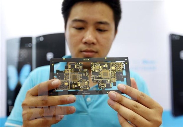 Vietnam por desarrollar recursos humanos en industria de semiconductores hinh anh 2