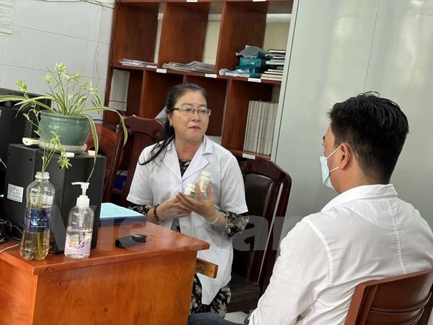 Controlar tasa de infeccion por VIH en la comunidad, un objetivo prioritario en Vietnam hinh anh 1