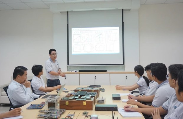 Universidades vietnamitas ofrecen especializacion en semiconductores hinh anh 1